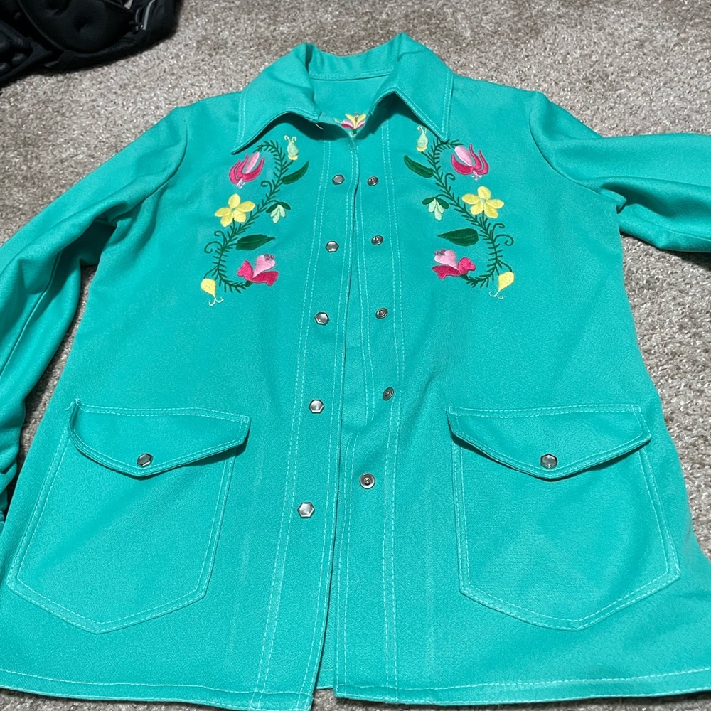 VINTAGE Embroidered Teal Women's Jacket in great condition!